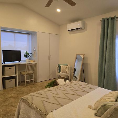 Rooi Santo Residence Palm Beach Luaran gambar